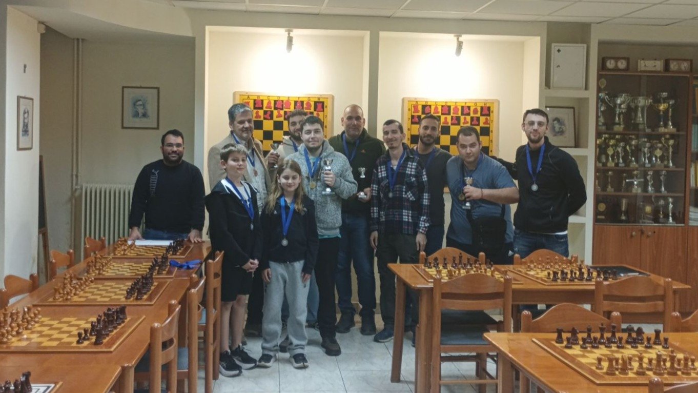 Ομαδική Φωτογραφία Νικητών